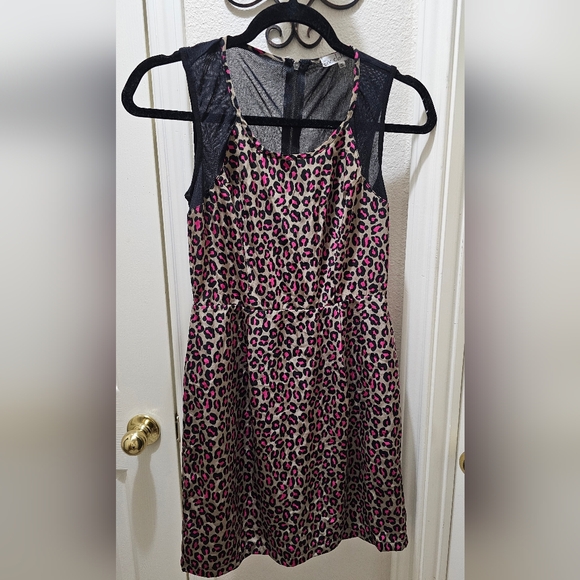 one clothing Dresses & Skirts - One Clothing Leopard Print Dress Size Small EUC